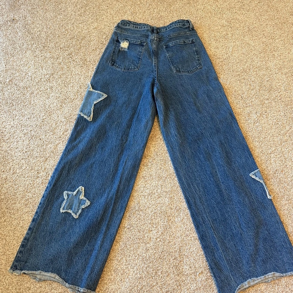 Hot Topic Women's SZ 9 Star Patch Wide Leg Jeans Blue Denim Distressed High Rise - Picture 3 of 6